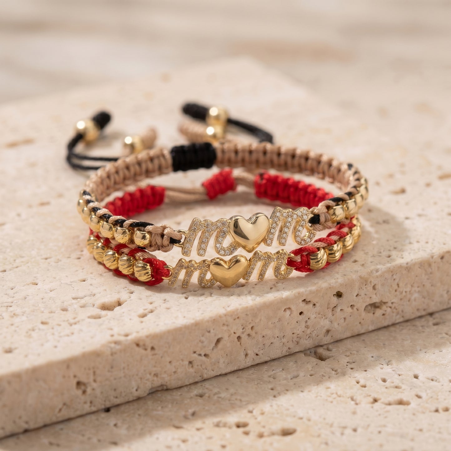 Pulsera MOM en Oro 18K | Un detalle inolvidable 💚