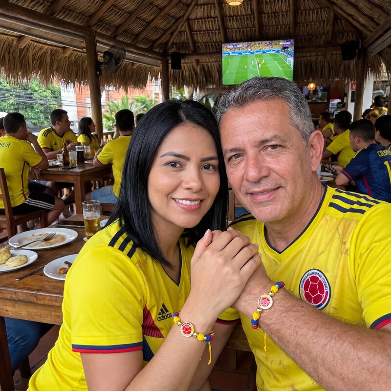 Pulsera con Dije Oficial de la Federación | Baño en  Oro 18K
